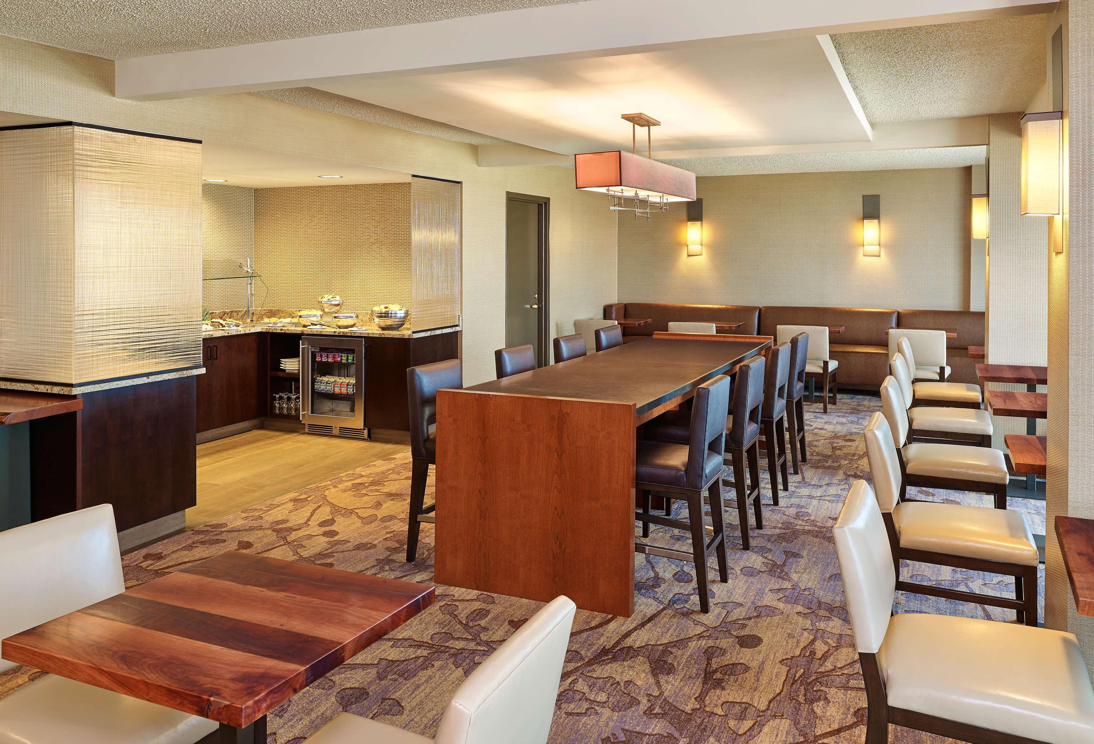 Hotel Doubletree By Hilton San Antonio Airport Extérieur photo