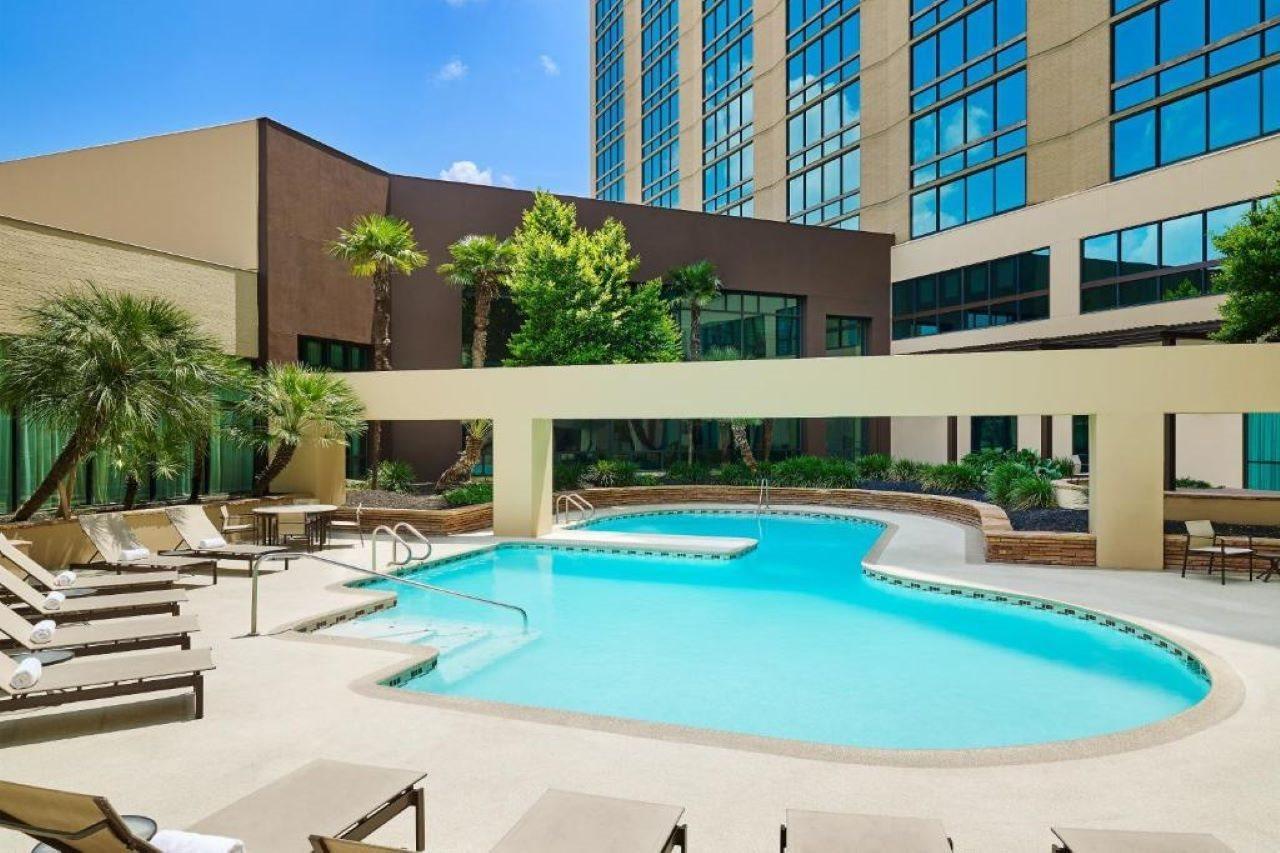 Hotel Doubletree By Hilton San Antonio Airport Extérieur photo