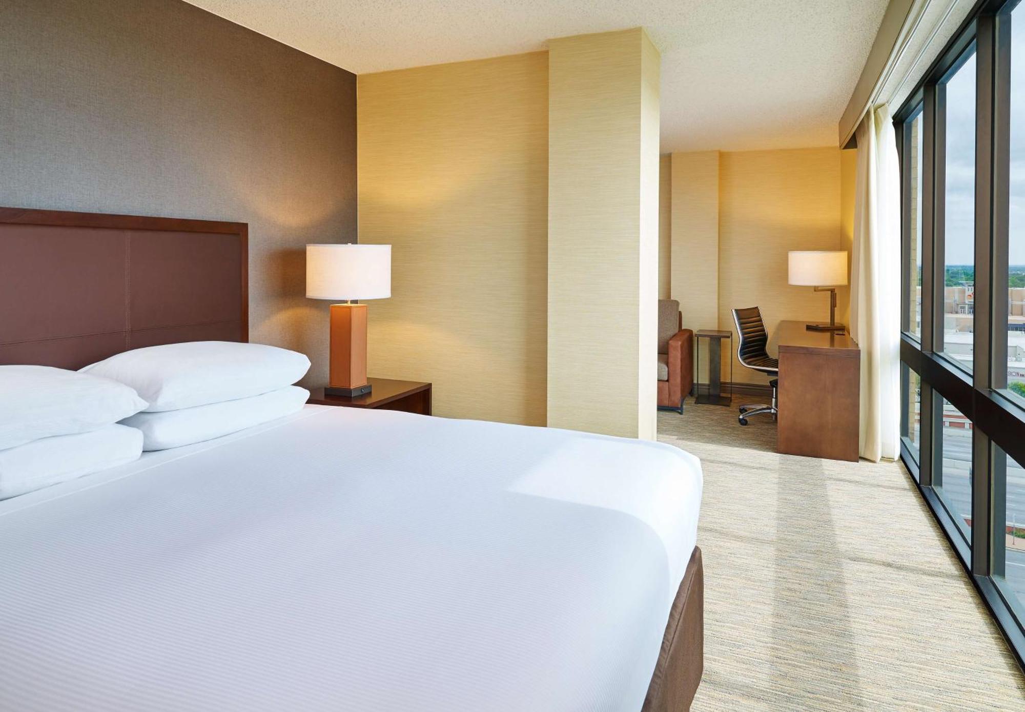 Hotel Doubletree By Hilton San Antonio Airport Extérieur photo