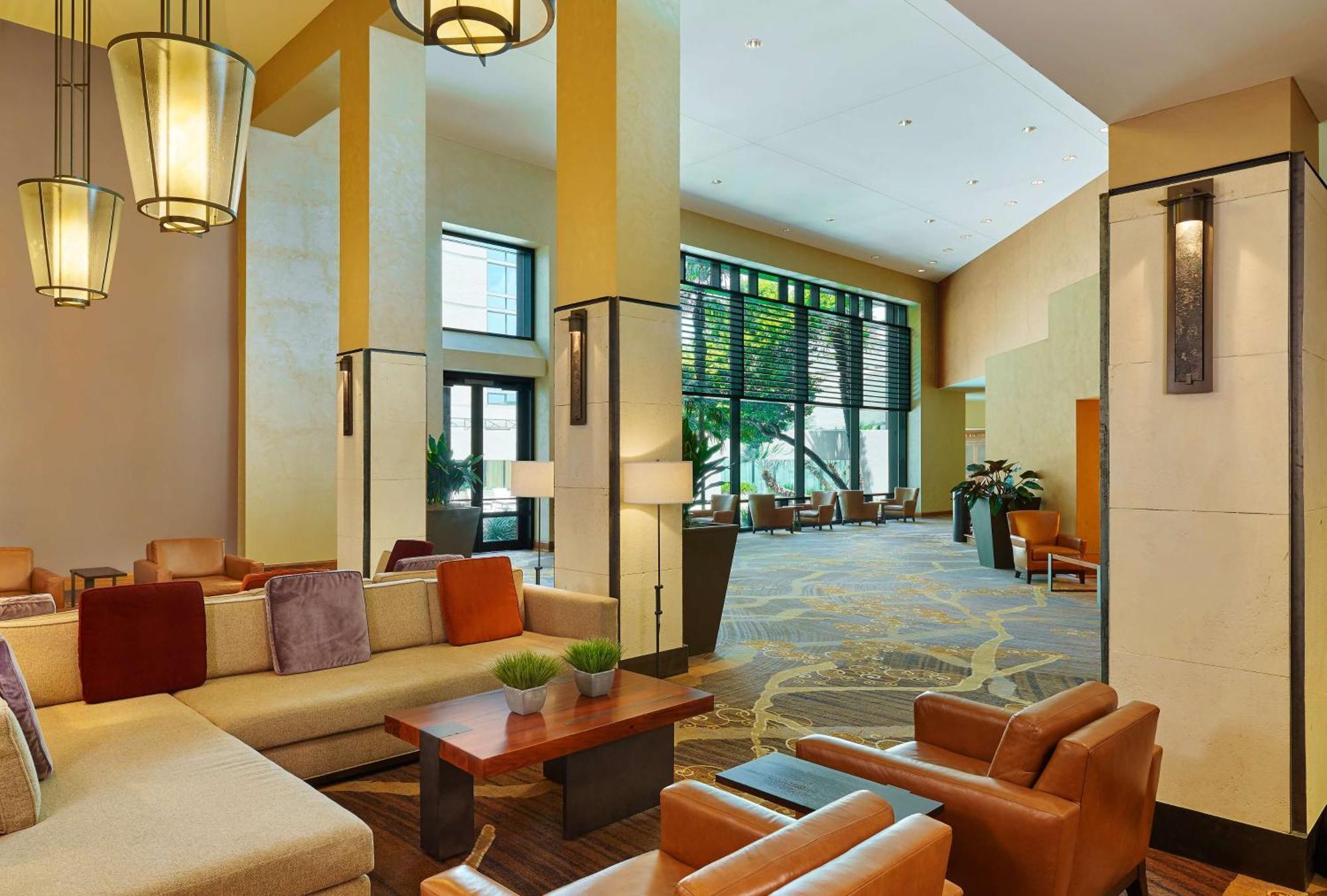 Hotel Doubletree By Hilton San Antonio Airport Extérieur photo